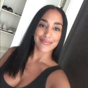 Meet your Posher, Sheena